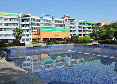 学校教学楼.jpg 学校教学楼.jpg