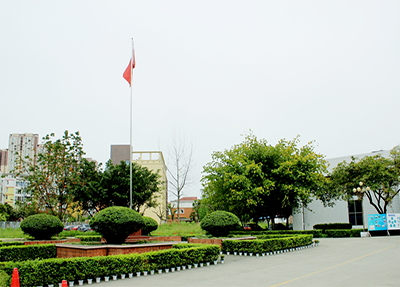 花园广场.jpg 花园广场.jpg