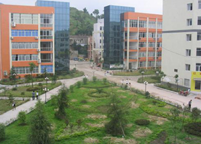 校园风景2.jpg 校园风景2.jpg