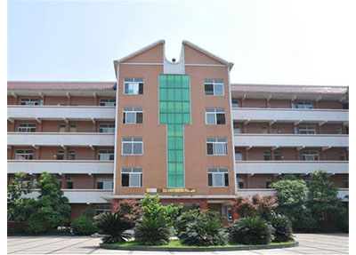 学校建筑.jpg 学校建筑.jpg