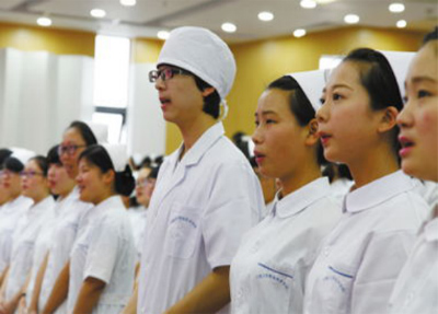 学院中的学生 学院中的学生