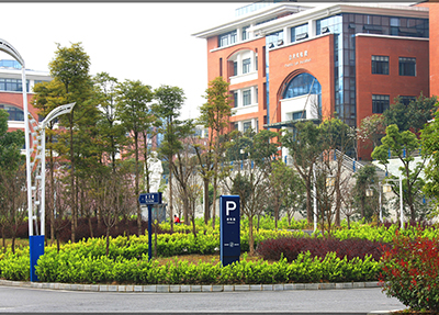 校园建筑.jpg 校园建筑.jpg