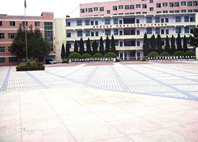 学校建筑.jpg 学校建筑.jpg