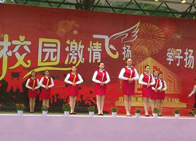 学生毕业典礼.jpg 学生毕业典礼.jpg