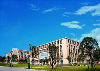 校园风光.jpg 校园风光.jpg