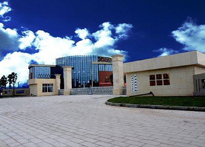学校风光.jpg 学校风光.jpg