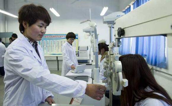 卫生学校有什么专业比较适合男生