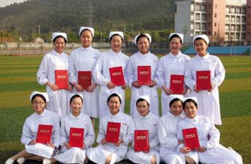 卫校中专毕业怎么考大专