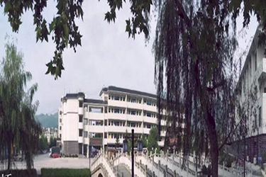 贵阳市新城职业学校动车铁路乘务专业 贵阳市新城职业学校动车铁路乘务专业
