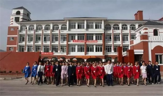 马边彝族自治县碧桂园职业中学校园环境 马边彝族自治县碧桂园职业中学校园环境