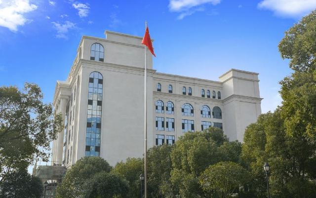 自贡市电子信息职业技术学校简介 自贡市电子信息职业技术学校简介