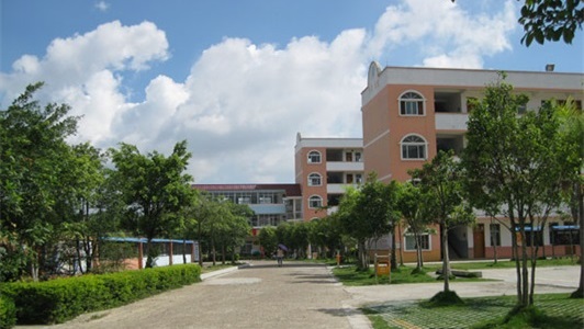 绵阳市安州区高级职业中学校园环境 绵阳市安州区高级职业中学校园环境