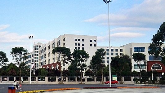江油市攀长钢技工学校校园环境 江油市攀长钢技工学校校园环境