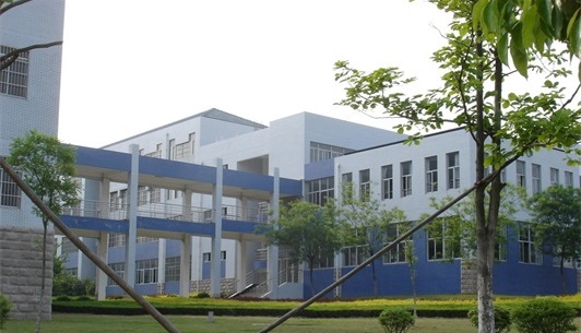 合江县福宝职业中学校校园环境 合江县福宝职业中学校校园环境