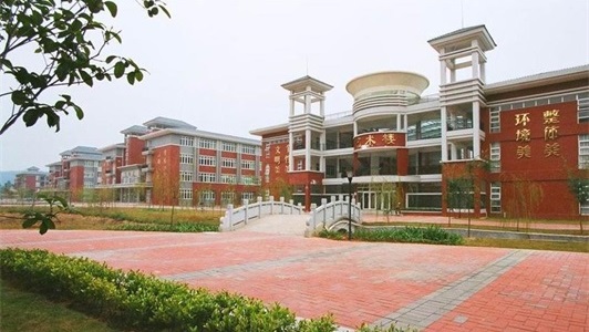 泸州市天宇职业高级中学校 泸州市天宇职业高级中学校