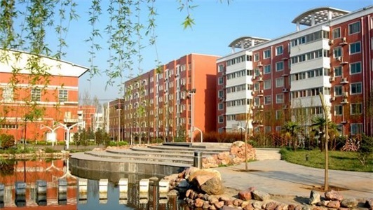 泸州市天宇职业高级中学校校园环境 泸州市天宇职业高级中学校校园环境