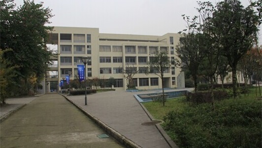 大邑县技工学校校园环境 大邑县技工学校校园环境