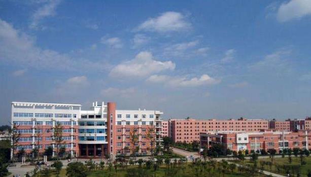 四川航天技师学院/环境实拍 四川航天技师学院/环境实拍