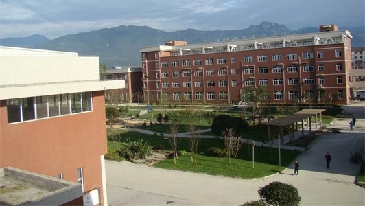 都江堰市技工学校资助政策 都江堰市技工学校资助政策
