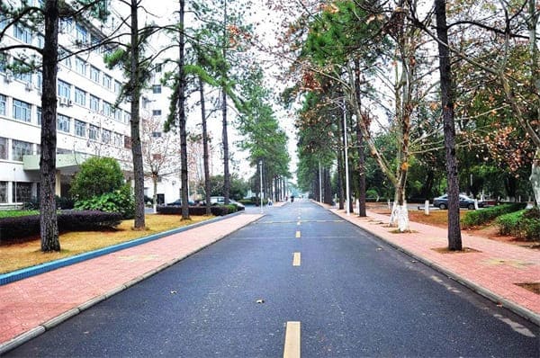 仁怀市中等职业学校简介 仁怀市中等职业学校简介