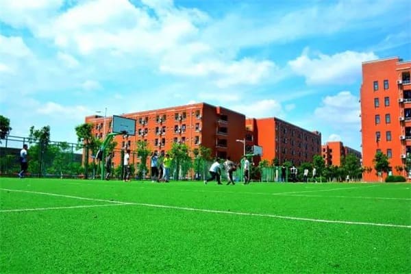 息烽县中等职业学校简介 息烽县中等职业学校简介