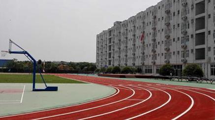 成都市中山职业技术学校校园环境