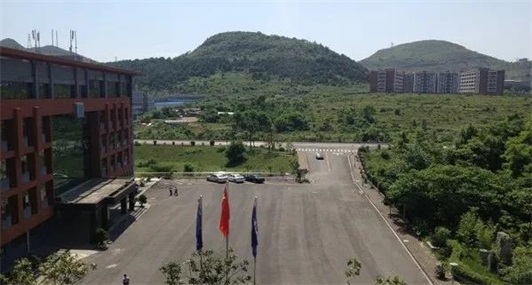 贵州省电子工业学校校园环境好不好 贵州省电子工业学校校园环境好不好