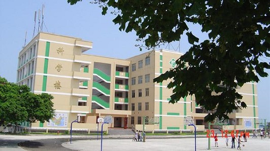四川省荥经县职业高级中学校园环境好不好 四川省荥经县职业高级中学校园环境好不好