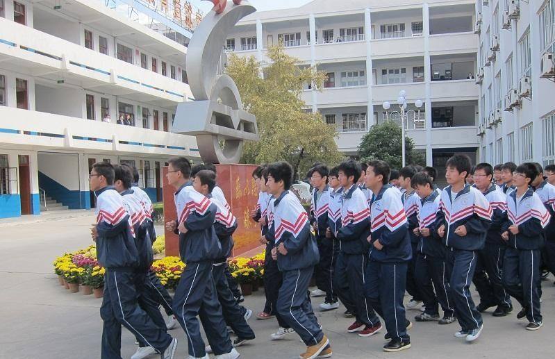 简阳市育英文武职业技术学校/学校简介 简阳市育英文武职业技术学校/学校简介