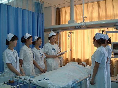 重庆中医学院卫校护理学专业好吗,重庆华西卫校