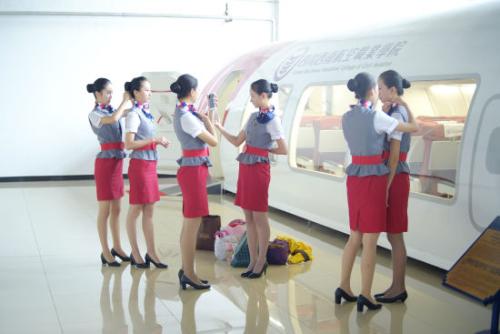 重庆男生可不可以读空乘职业呢,西南航空技术学校