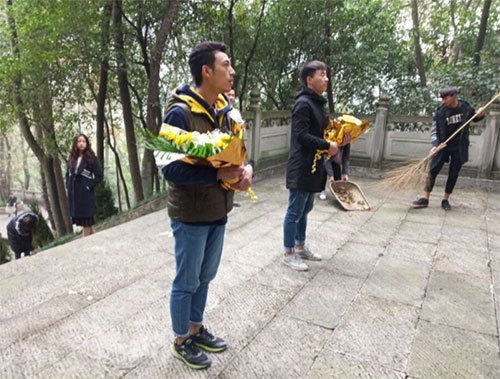 学生干部献礼 学生干部献礼