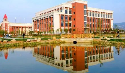 成都金凤凰航空学校在哪 成都金凤凰航空学校在哪