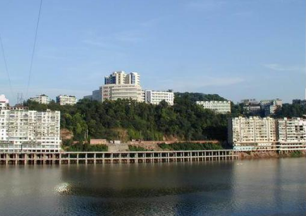 泸州医学院卫校录取分数线是多少