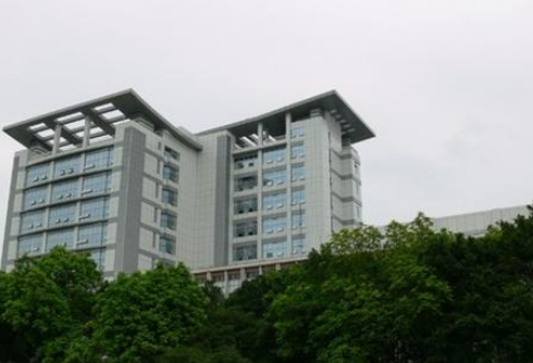四川华大卫校录取分数线