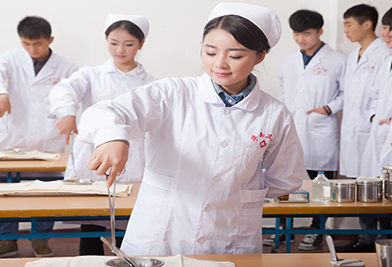成都华西卫校招生简介