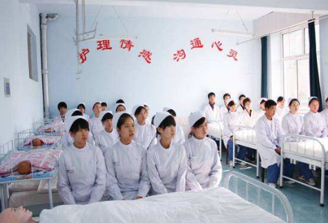 成都华西卫校招生简介