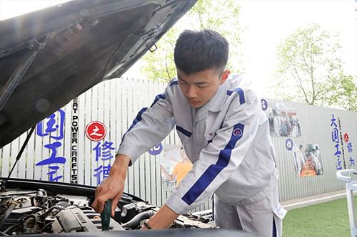2020年贵州交通职业技术学院汽车工程系招生专业