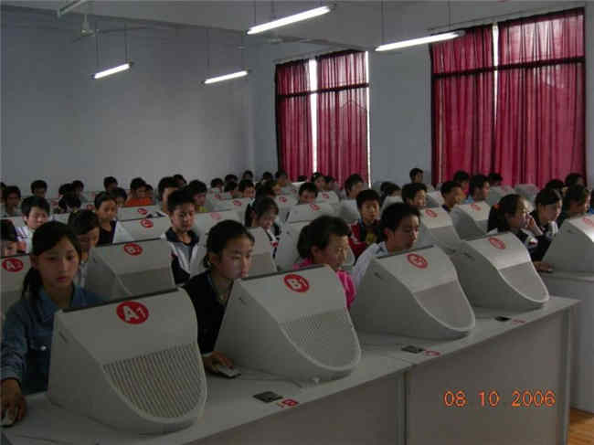 重庆市梁平职业教育中心图片、照片 重庆市梁平职业教育中心图片、照片