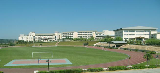 云南新兴职业学校的地址