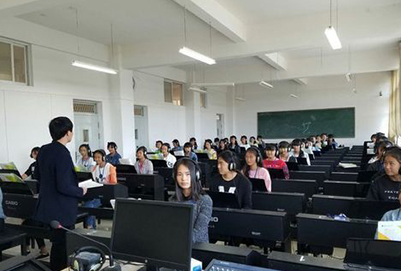 钢琴教室 钢琴教室