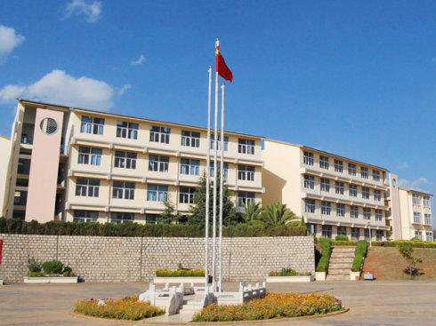 云南新兴职业学院升旗台