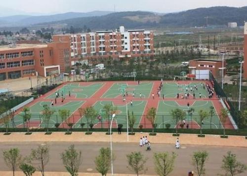 昆明医科大学篮球场