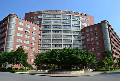 云南中医学院教学楼