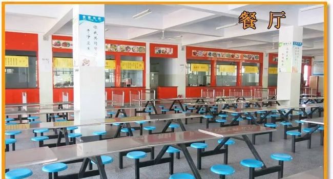 侯马市职业中专学校大门