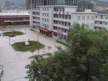 四川省电子商务学校校园
