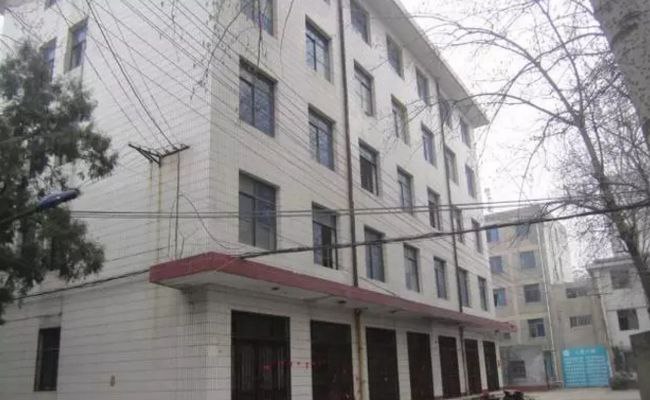 运城市政法职业学校大门