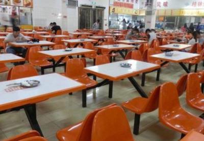 四川省乐山卫生学校食堂