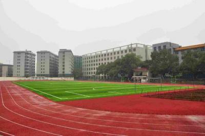乐山市中区育贤中等职业学校操场