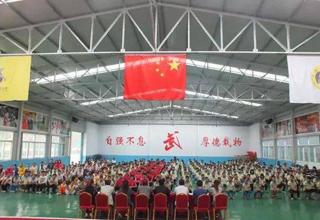 临汾蓝天文武学校教学楼